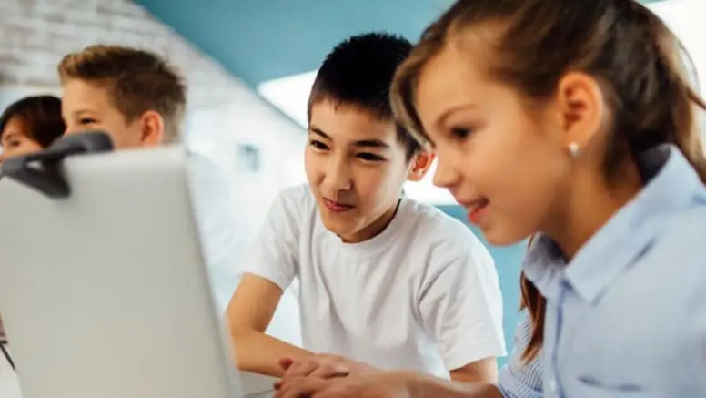 c270-forschools.webp